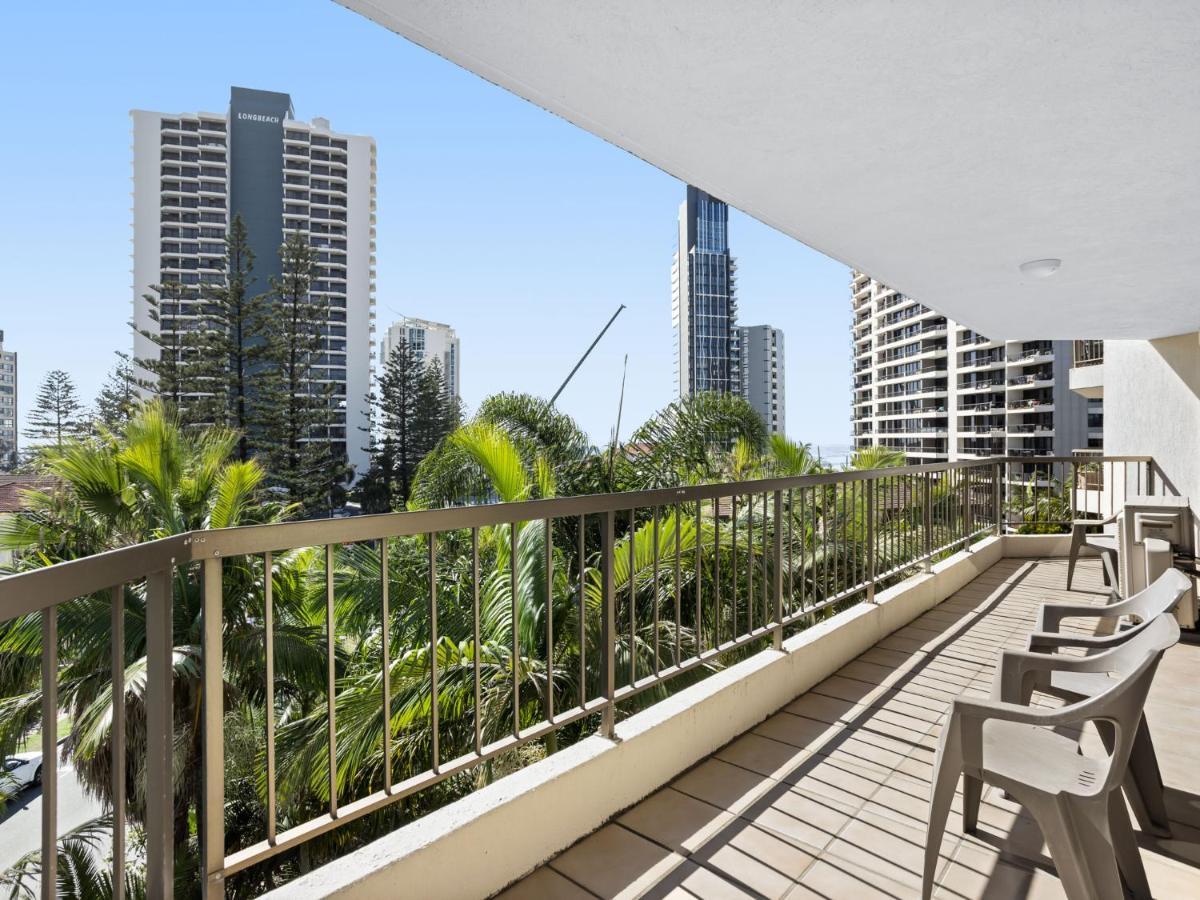 Genesis Apartments By Gold Coast Premium Exteriör bild
