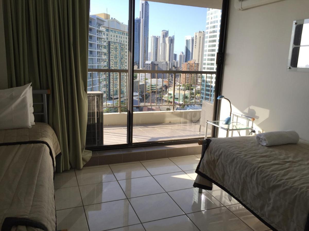 Genesis Apartments By Gold Coast Premium Exteriör bild